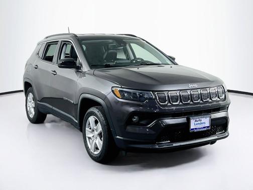 Granite Crystal Metallic Clearcoat 2022 Jeep Compass Latitude