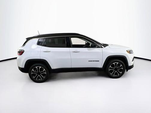 Bright White Clearcoat 2022 Jeep Compass Limited