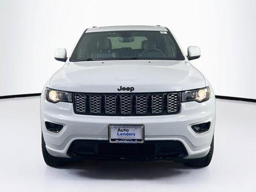 2022 Jeep Grand Cherokee Laredo