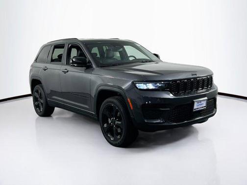 2022 Jeep Grand Cherokee Altitude