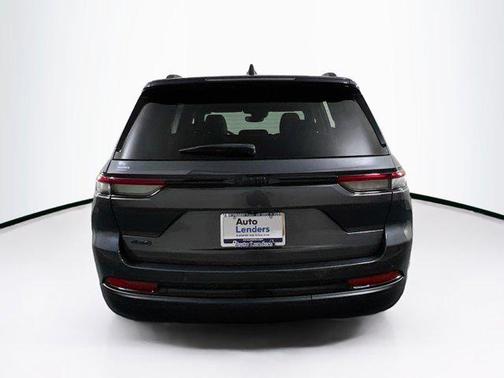 2022 Jeep Grand Cherokee Altitude