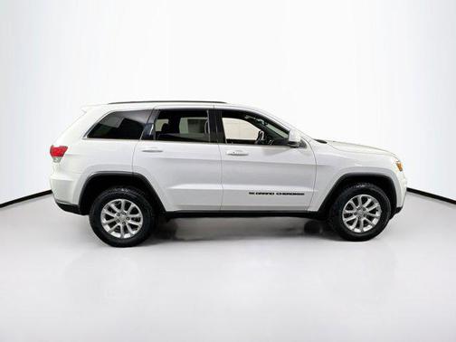2022 Jeep Grand Cherokee Laredo