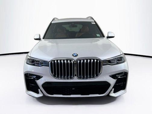 Mineral White Metallic 2019 BMW X7 xDrive40i