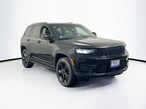 2022 Jeep Grand Cherokee Altitude