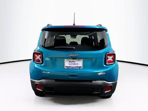 Bikini Metallic Clearcoat 2022 Jeep Renegade Latitude