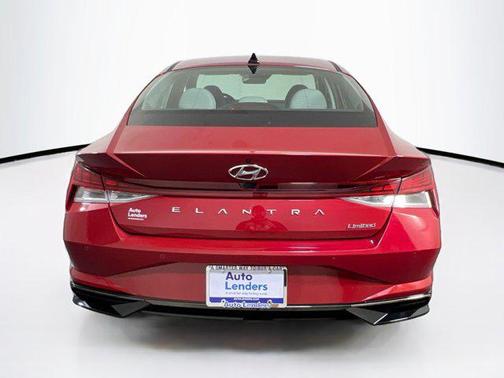 2022 Hyundai ELANTRA Limited