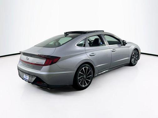 2023 Hyundai SONATA Limited