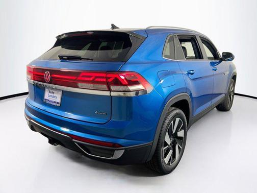 Kingfisher Blue Metallic 2024 Volkswagen Atlas Cross Sport 2.0T SE w/Technology 4MOTION
