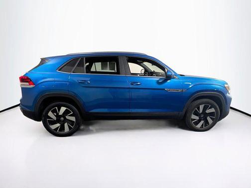 Kingfisher Blue Metallic 2024 Volkswagen Atlas Cross Sport 2.0T SE w/Technology 4MOTION