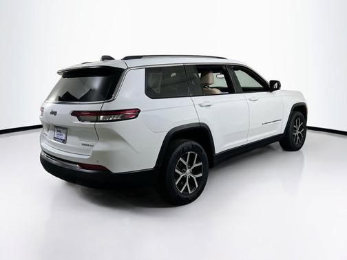 Bright White Clearcoat 2023 Jeep Grand Cherokee L Limited