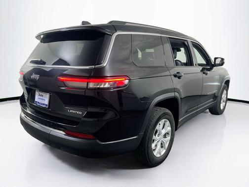 Diamond Black Crystal Pearlcoat 2023 Jeep Grand Cherokee L Limited