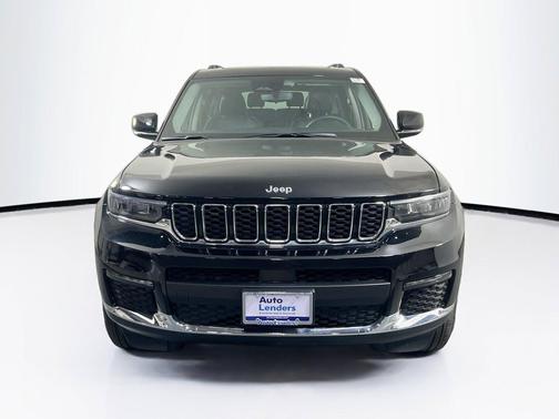 Diamond Black Crystal Pearlcoat 2023 Jeep Grand Cherokee L Limited