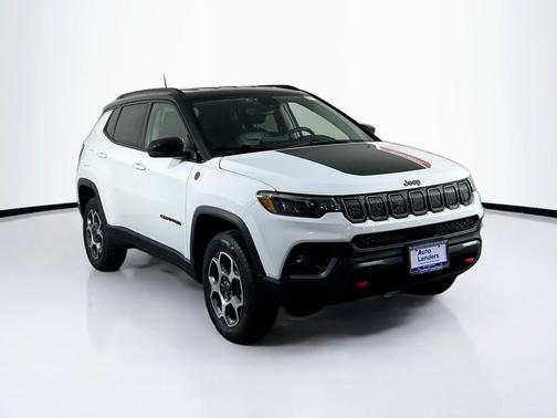 Bright White Clearcoat 2022 Jeep Compass Trailhawk