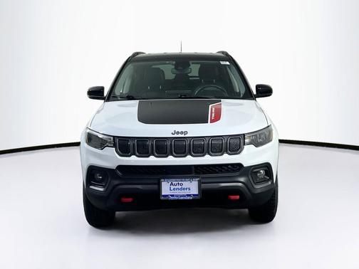 Bright White Clearcoat 2022 Jeep Compass Trailhawk