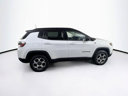 Bright White Clearcoat 2022 Jeep Compass Trailhawk