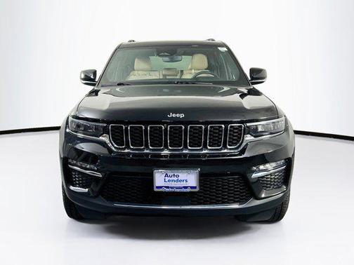 Diamond Black Crystal Pearlcoat 2023 Jeep Grand Cherokee Limited