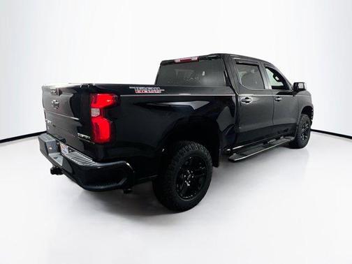 2022 Chevrolet Silverado 1500 Custom Trail Boss