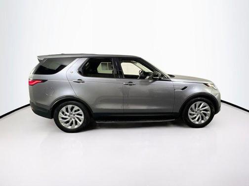 2024 Land Rover Discovery P300 S