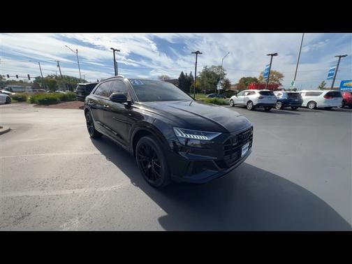 2023 Audi Q8 55 Premium Plus