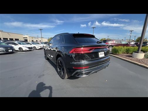 2023 Audi Q8 55 Premium Plus
