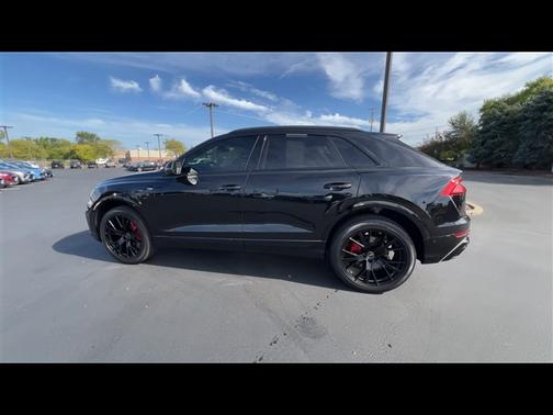 2023 Audi Q8 55 Premium Plus