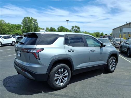 Sterling Gray Metallic 2026 Chevrolet Equinox LT