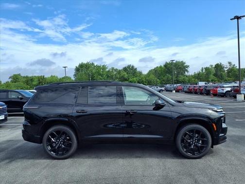 2025 Chevrolet Traverse RS