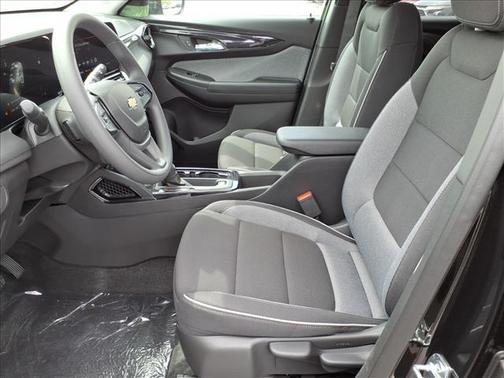 Mosaic Black Metallic 2026 Chevrolet Trailblazer LT