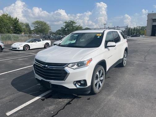 2021 Chevrolet Traverse LT Leather