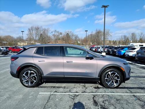 2026 Chevrolet Equinox EV LT 1