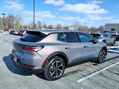 2026 Chevrolet Equinox EV LT 1