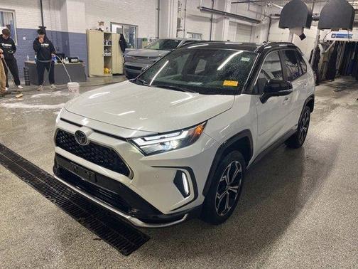 2025 Toyota RAV4 Plug-In Hybrid XSE