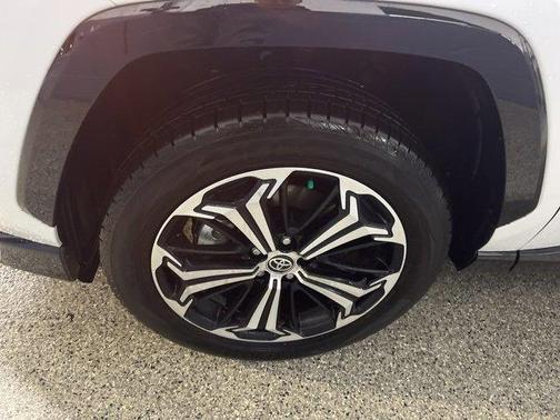 2025 Toyota RAV4 Plug-In Hybrid XSE