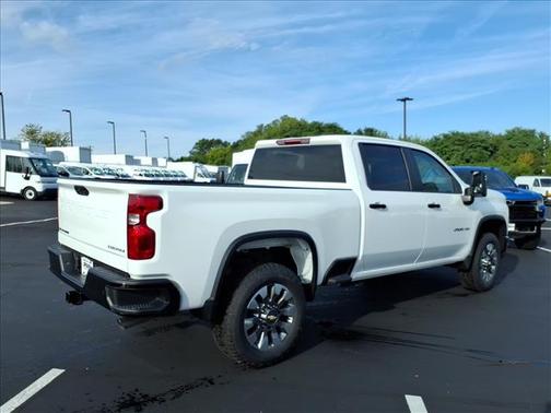 2026 Chevrolet Silverado 2500 Custom