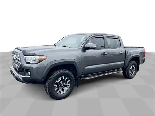 2016 Toyota Tacoma SR