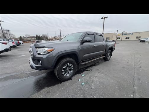 2016 Toyota Tacoma SR