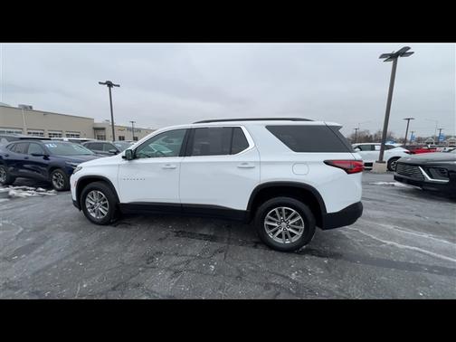 2023 Chevrolet Traverse LT Leather