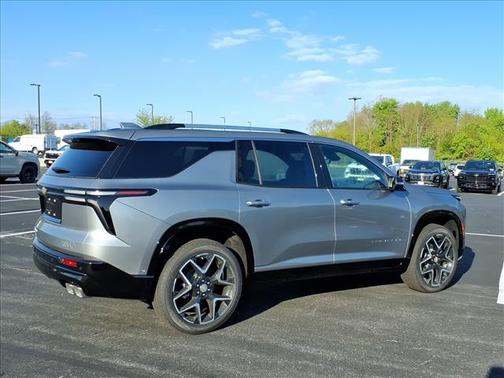 Sterling Gray Metallic 2026 Chevrolet Traverse High Country