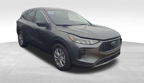 Carbonized Gray Metallic 2023 Ford Escape Active