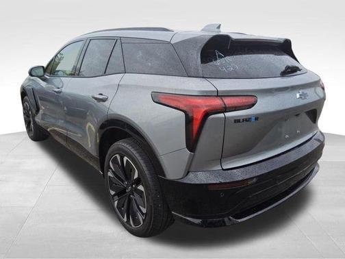 Sterling Gray Metallic 2025 Chevrolet Blazer EV RS