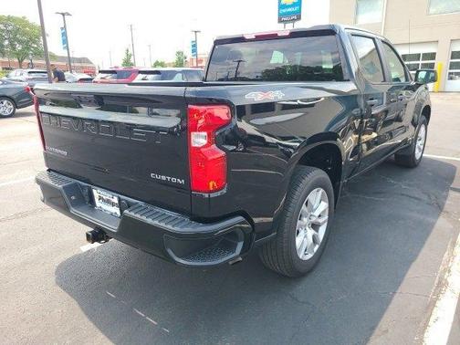 2022 Chevrolet Silverado 1500 Custom