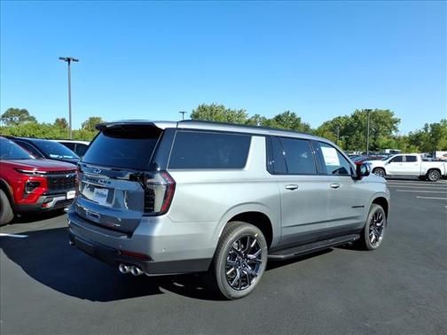 2026 Chevrolet Suburban RST