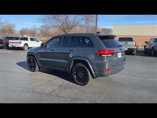 2017 Jeep Grand Cherokee Altitude