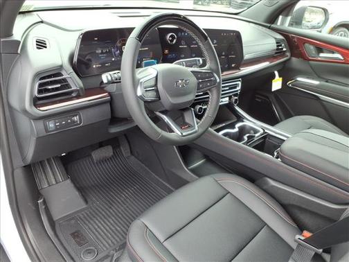 Polar White 2026 Chevrolet Traverse Z71