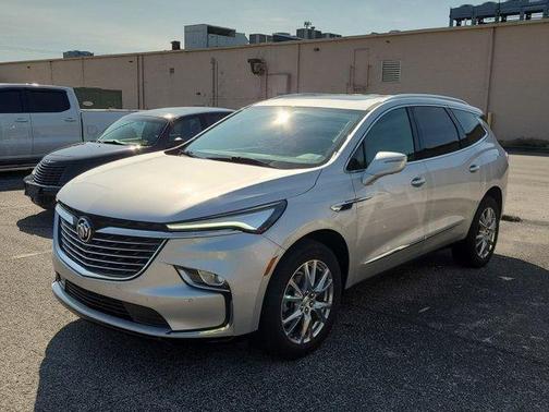 2022 Buick Enclave Essence