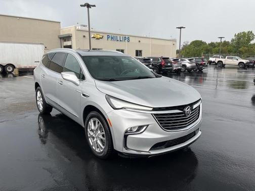 2022 Buick Enclave Essence