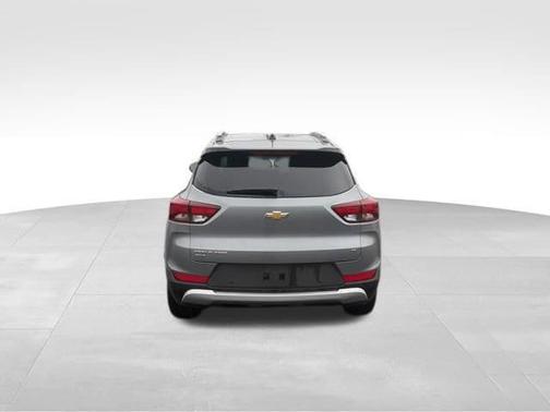 Sterling Gray Metallic 2025 Chevrolet Trailblazer LT