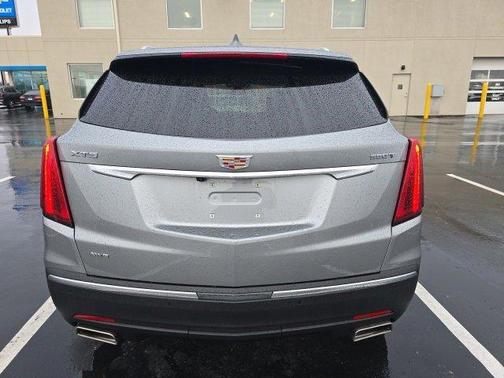 2025 Cadillac XT5 Luxury