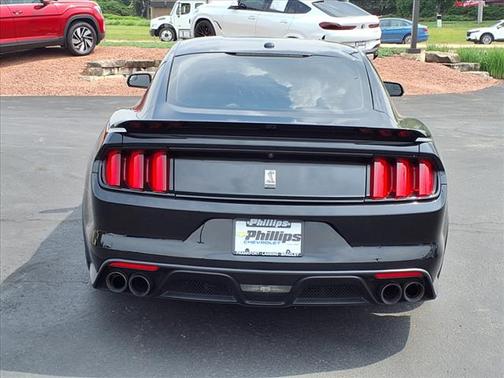 2017 Ford Shelby GT350 Base