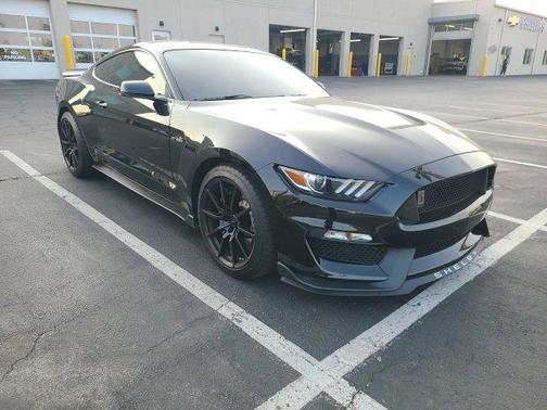 2017 Ford Shelby GT350 Base
